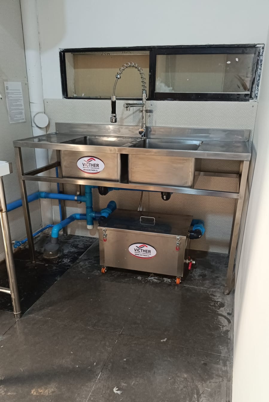 entrada de camara desgrasadora